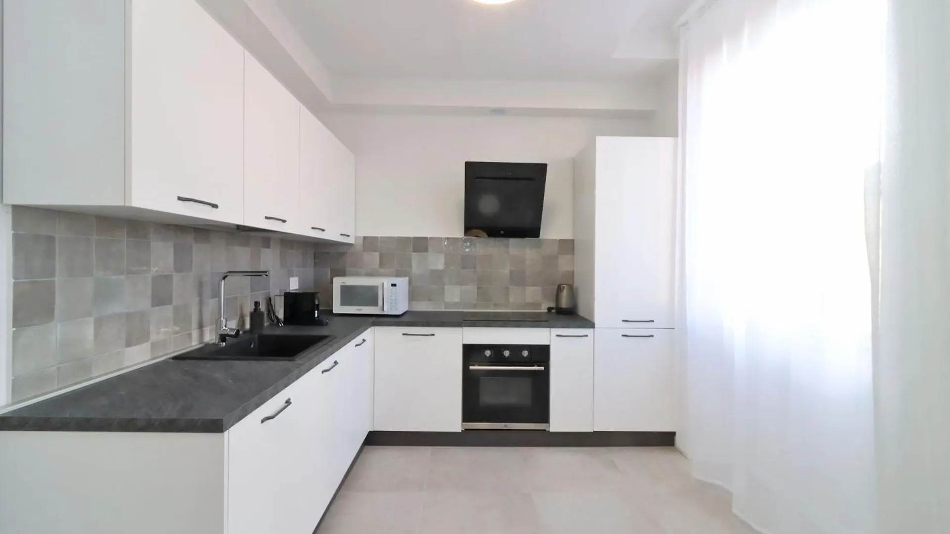 Benedetta Suite In Firenze 0*,